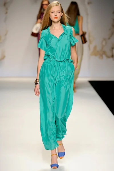 Look 23